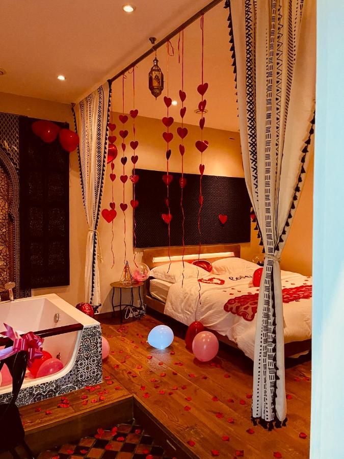 باريس Jacuzzi Love Room المظهر الخارجي الصورة